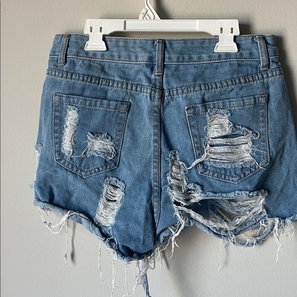 SHEIN Light Blue Denim Shorts - Picture 2 of 3